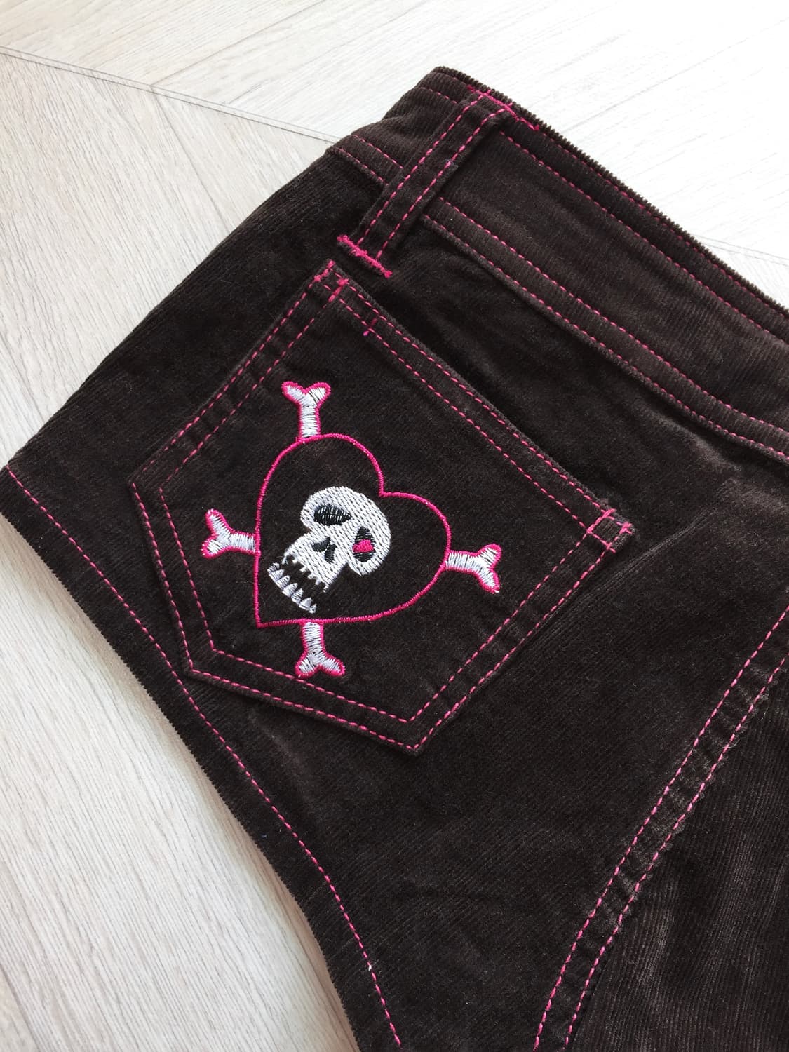 Miss Sixty Skull Coduroy Shorts 상품이미지6