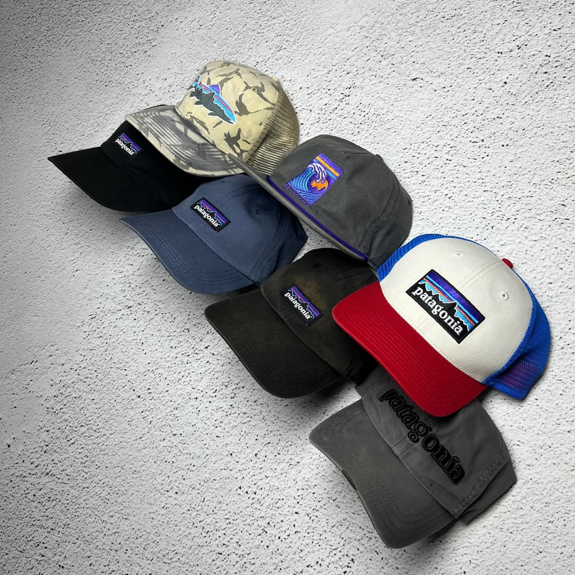 Patagonia P-6 Logo Trucker Hat 상품이미지7