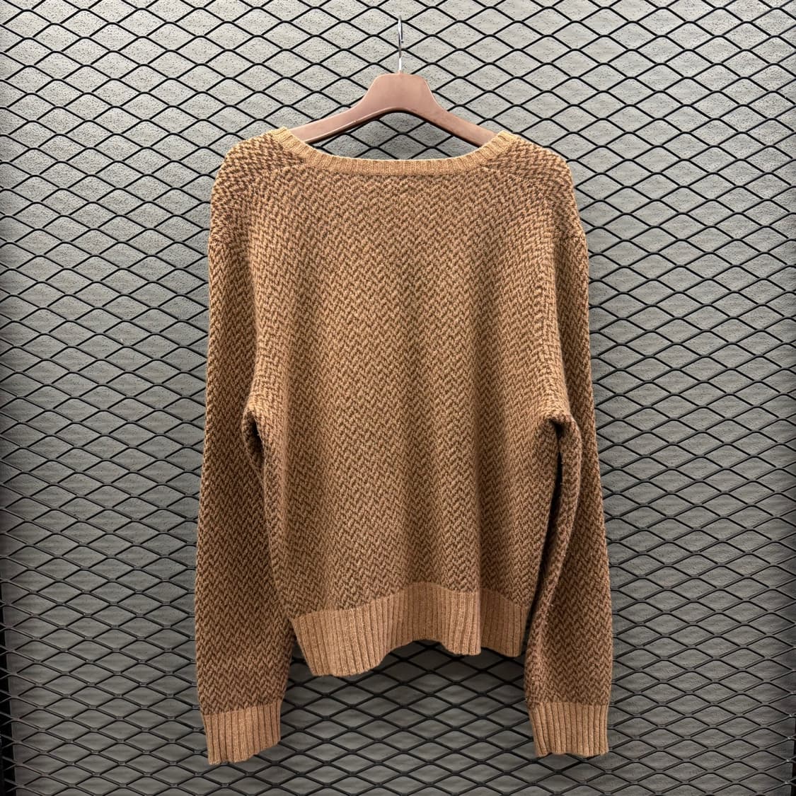 폴로 랄프로렌 울니트 V넥 헤링본패턴 디테일 루즈핏 브라운 상품이미지3