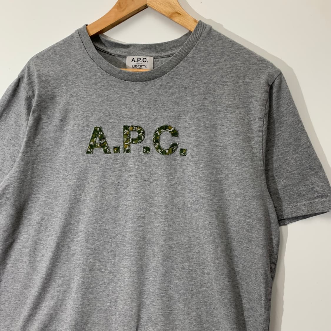 아페쎄 apc 그레이 반팔티 상품이미지2