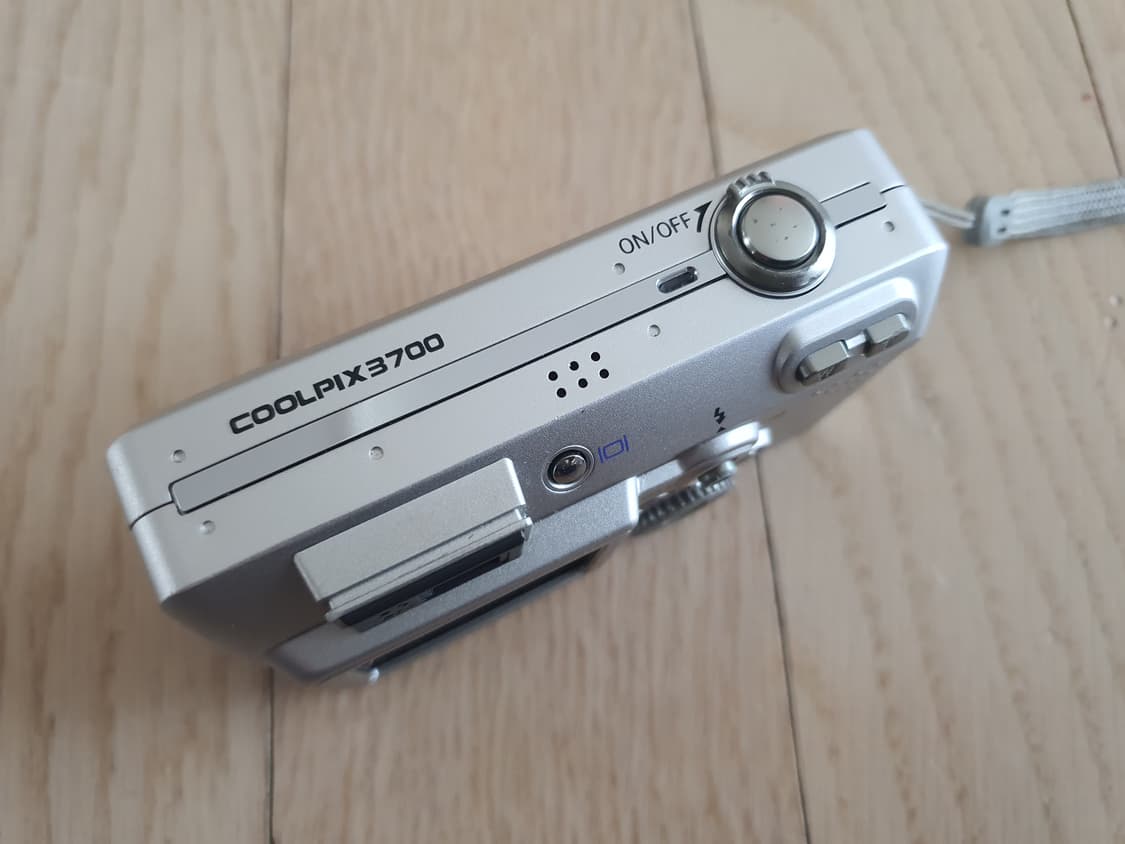 니콘 쿨픽스 3700 빈티지 y2k 디카 소형 디지털 카메라 상품이미지4