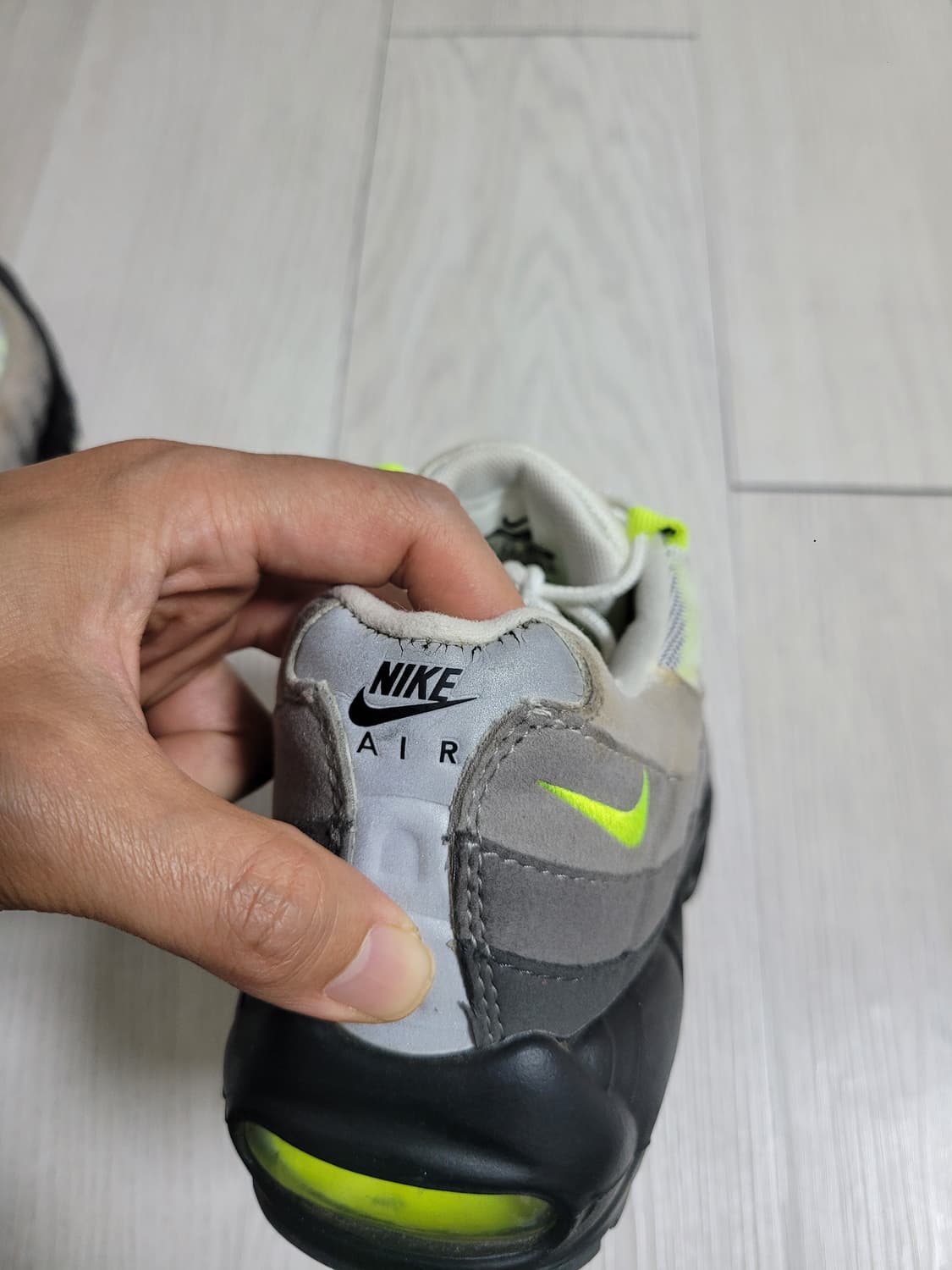 나이키 에어맥스95 OG 네온 255 상품이미지9