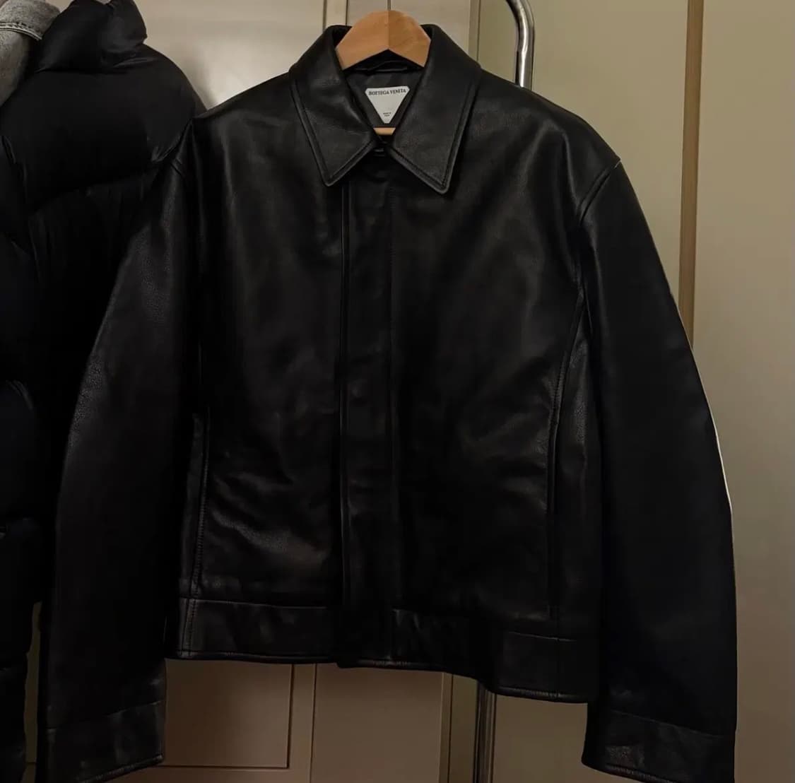 보테가 베네타 송아지 가죽 자켓 상품이미지5