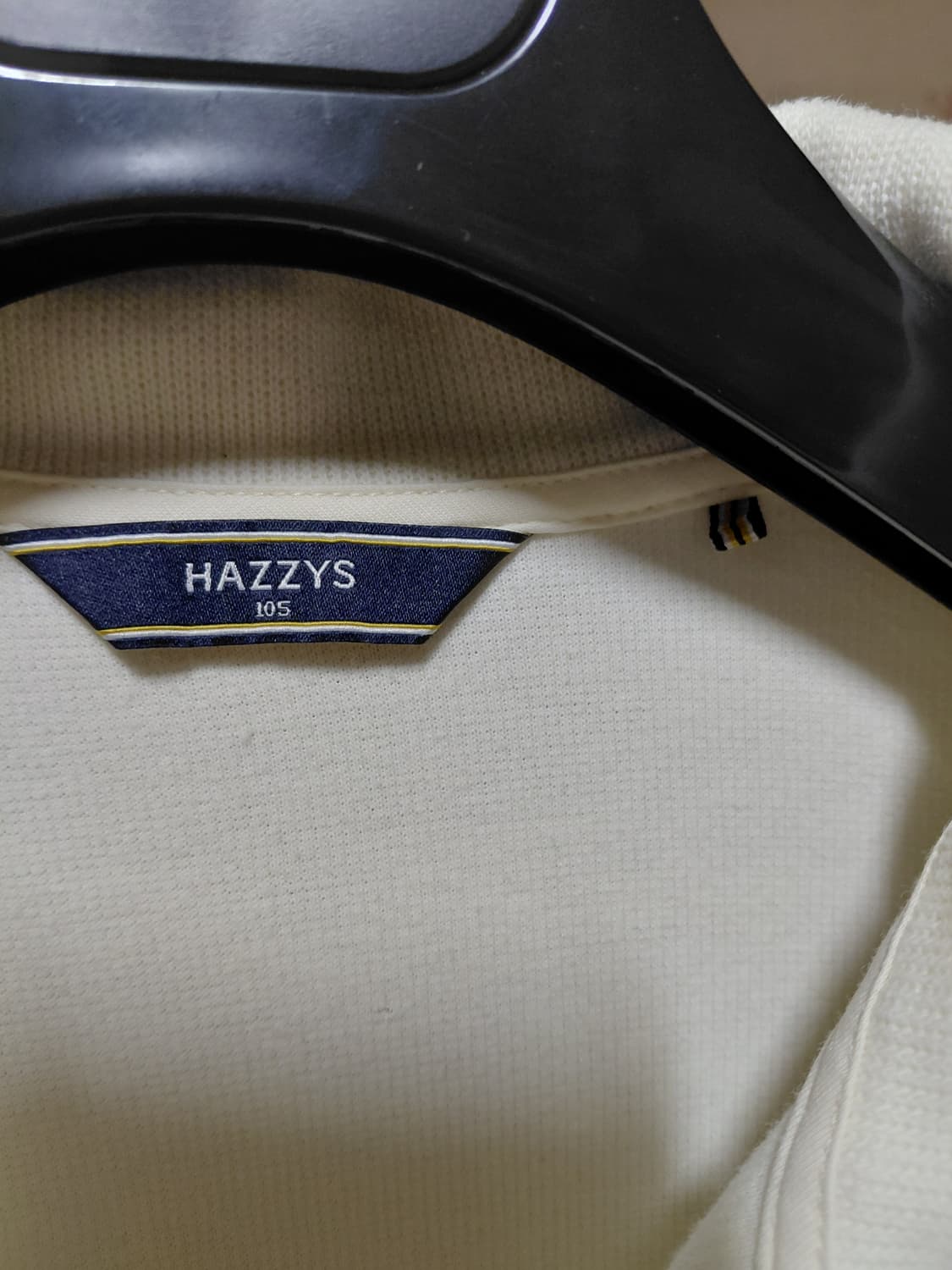 [헤지스]사카리바 하프집업 티셔츠 105사이즈  상품이미지4