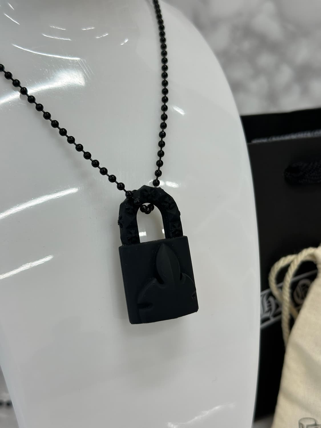 [새상품급] 크롬하츠 실리크롬 패드락 플로니 목걸이 상품이미지3