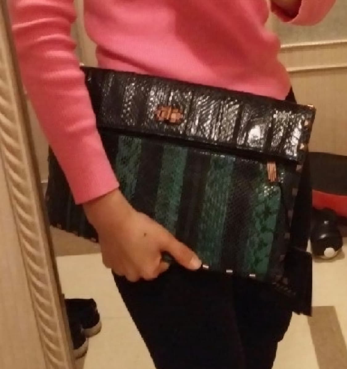 랑방컬렉션 스터드장식 뱀피무늬 클러치 상품이미지1