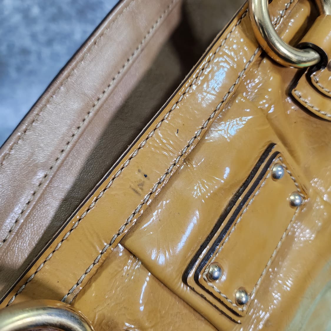 마크제이콥스 페이던트 숄터백 상품이미지8