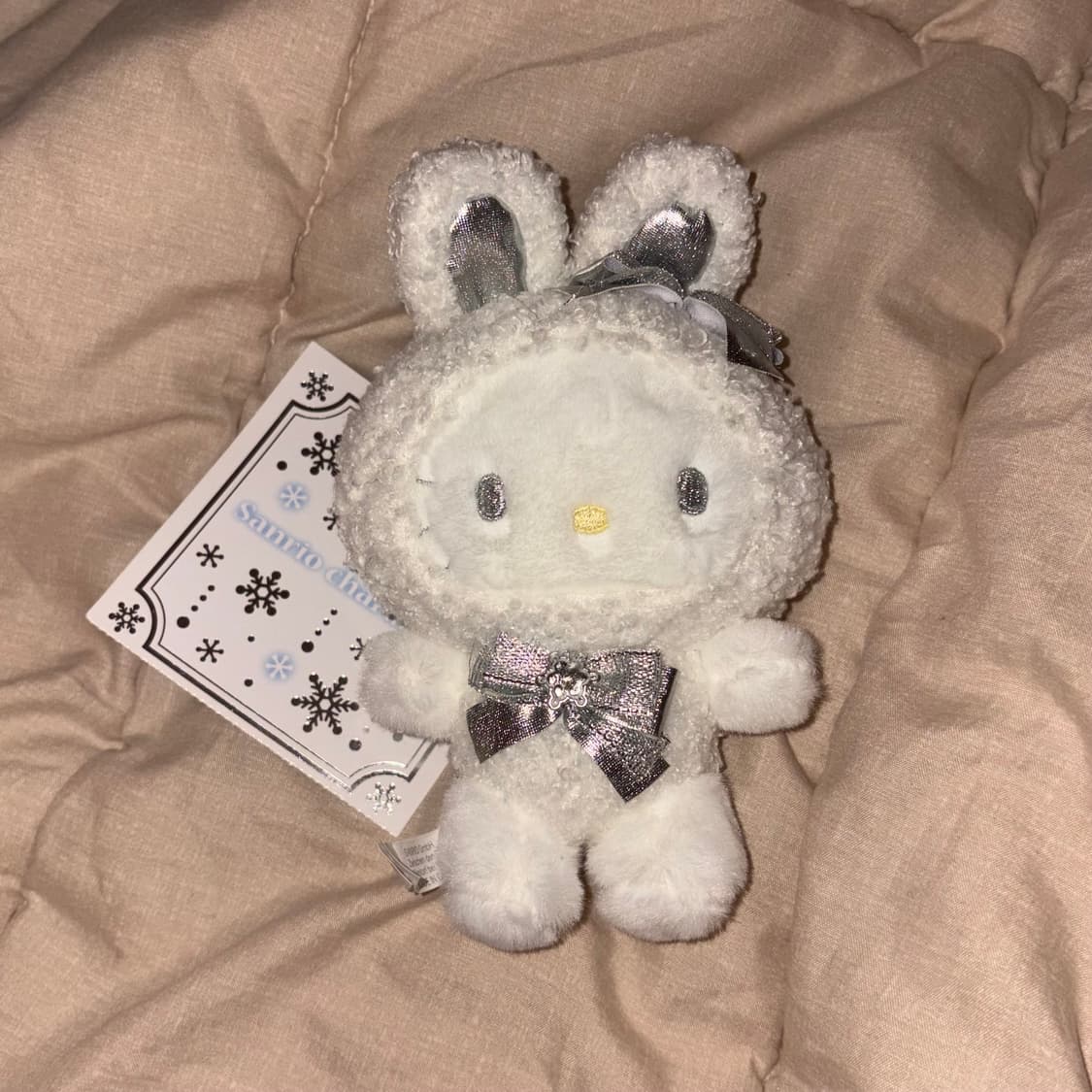 산리오 헬로키티 후와후와 스노우래빗 마스코트 인형 키링 상품이미지1