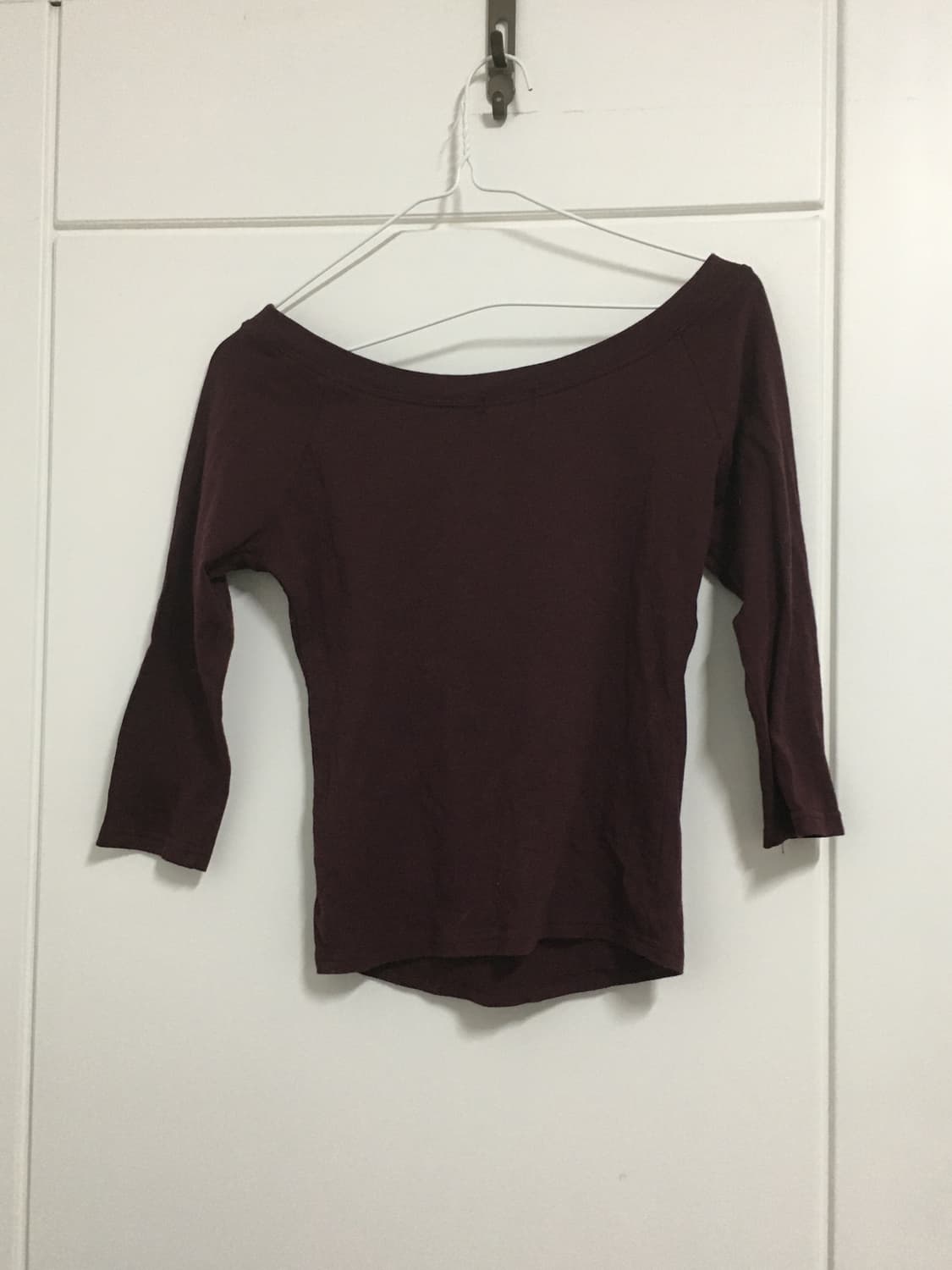 플노팔 Zed Off-Shoulder Long Sleeve Top 상품이미지2