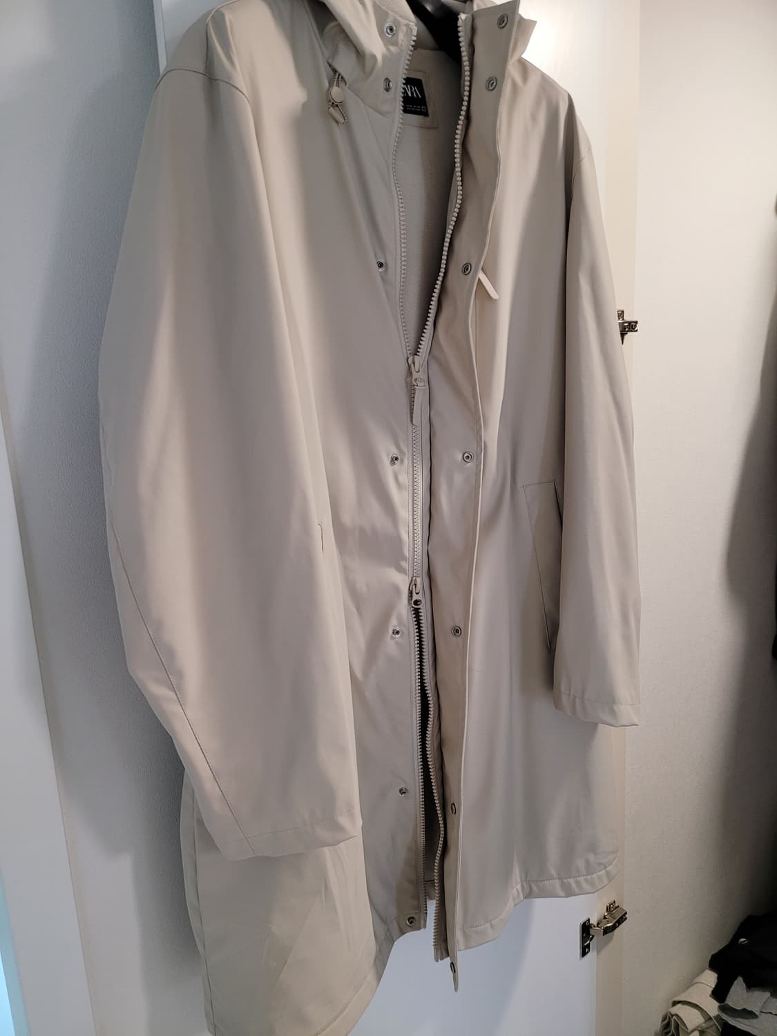 XL 비 오는 날도, 찬 바람 부는 날도 끄떡없는 ‘자라 러버 코팅 믹스 상품이미지3