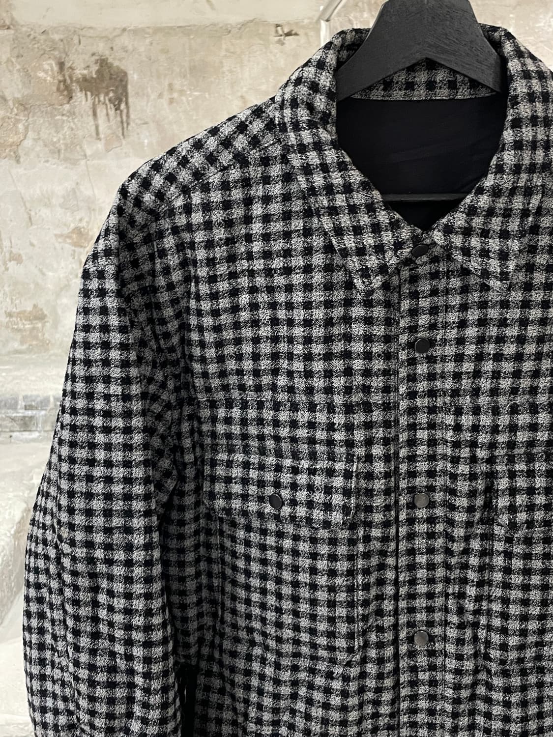 솔리드 옴므 깅엄 체크 구스 다운 셔츠 상품이미지2