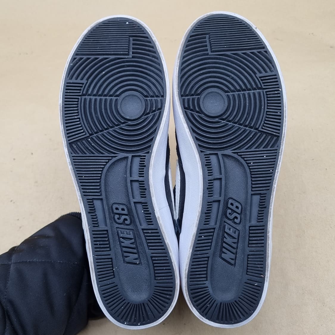 나이키 SB 델타포스 여성운동화230  상품이미지3