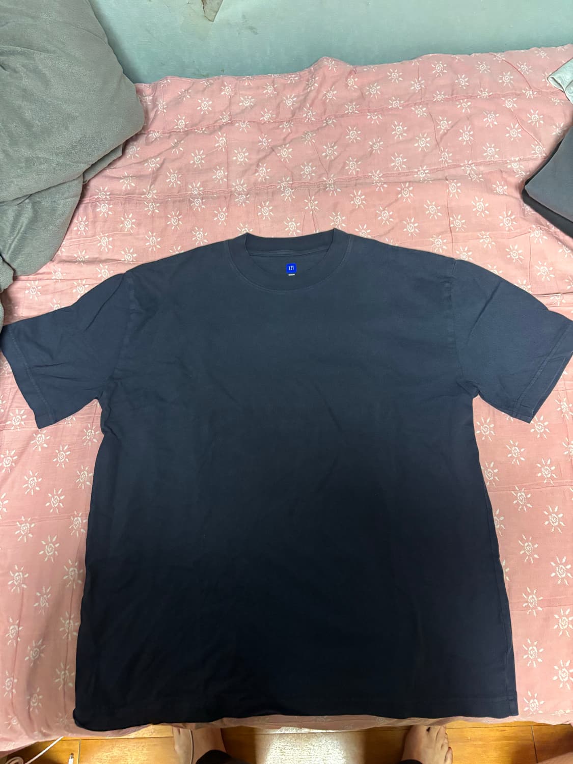 이지갭 반팔티 네이비 M사이즈 실착1회 새상품급 판매 상품이미지4