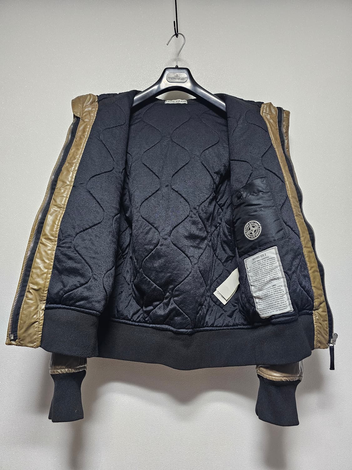 스톤아일랜드 왁스드 아이스 2 자켓 상품이미지5