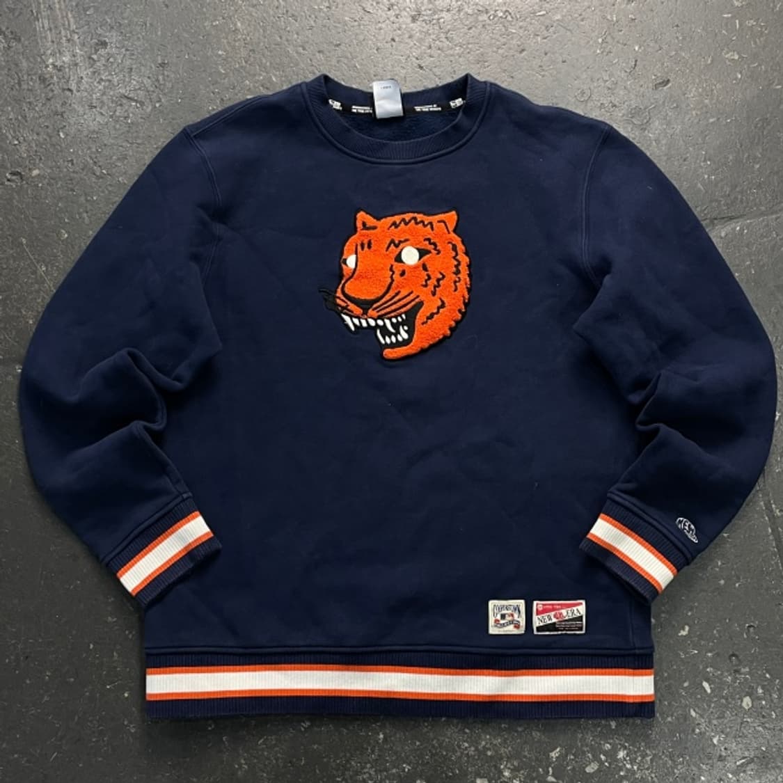 100 뉴에라 디트로이트 타이거 맨투맨  상품이미지1