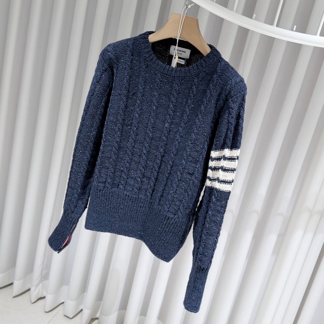 (A+/3) / 톰브라운 사선완장 도네갈 트위스트 케이블 니트 스웨터 상품이미지2