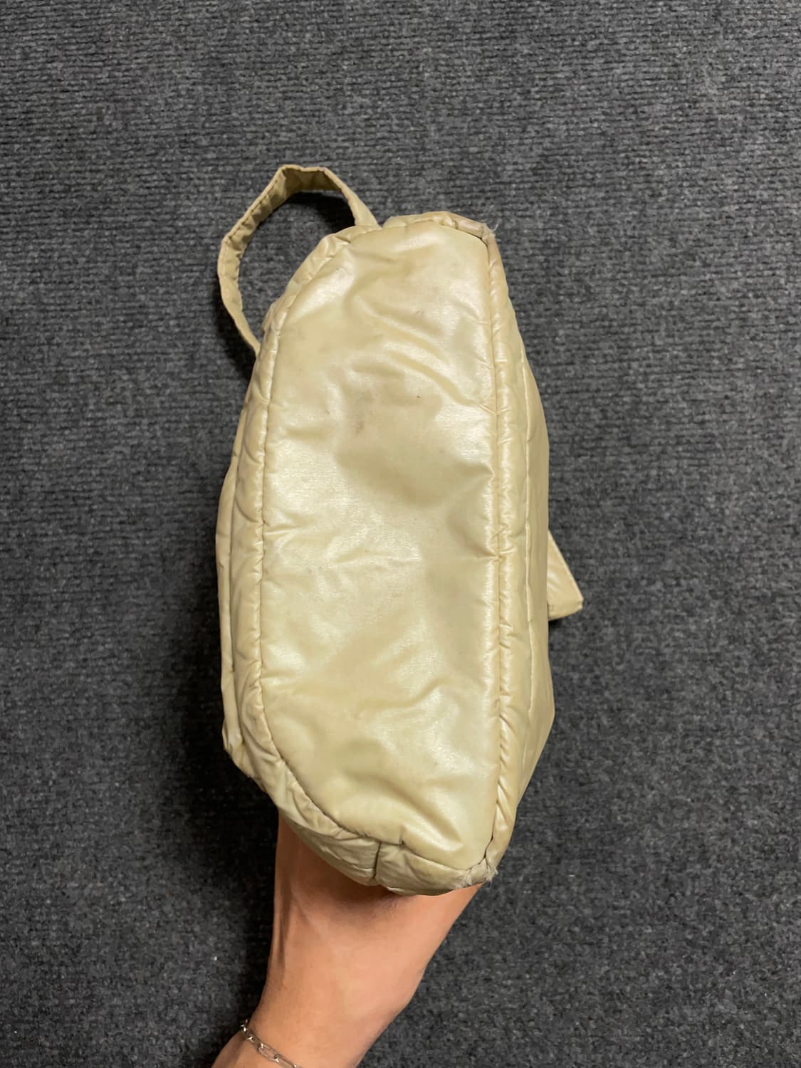 포터 아이보리 패딩 숄더백 상품이미지6