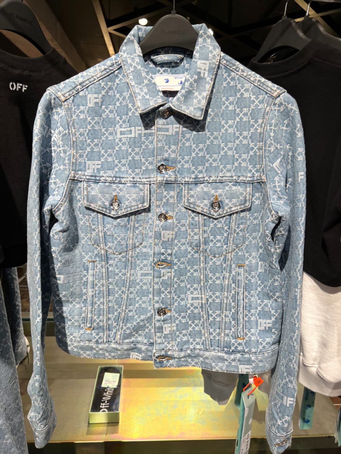 (새상품) 오프화이트 모노그램 자켓 상품이미지1