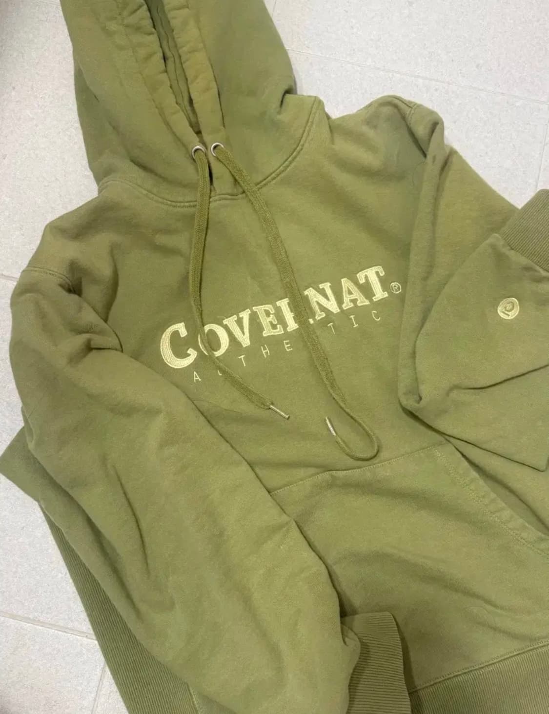 커버낫 올리브 후드티 상품이미지1