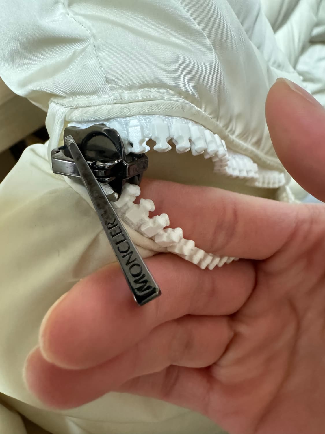 몽클레어 여성 00사이즈 패딩 상품이미지2