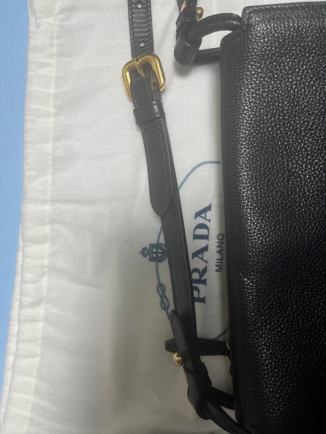 프라다 비텔로 블랙 미니 크로스백(1BH031) 상품이미지6