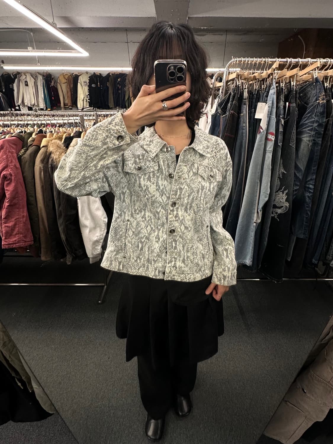 OS)Christopher&Banks 스네이크 트러커 데님 자켓 상품이미지1