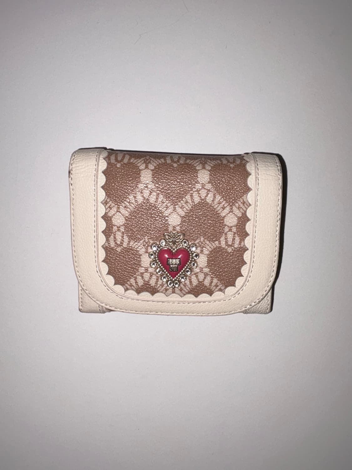 안나수이 하트 레이스 지갑 상품이미지1