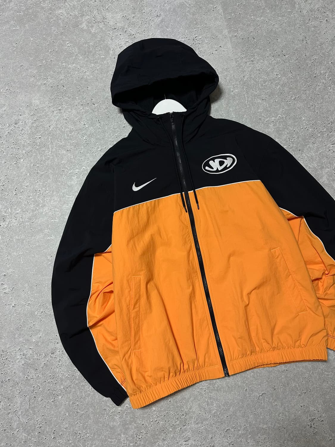 나이키 클럽 빅로고 엘로우 배색 바람막이 상품이미지2