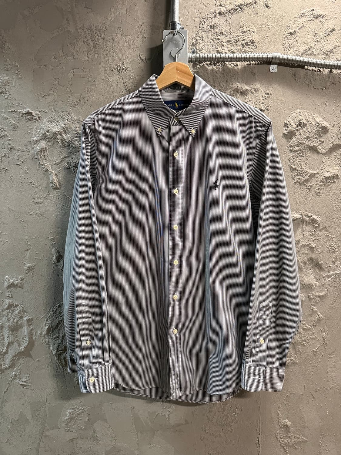 M 폴로 랄프로렌 POLO 클래식핏 스트라이프 셔츠 블랙 상품이미지1