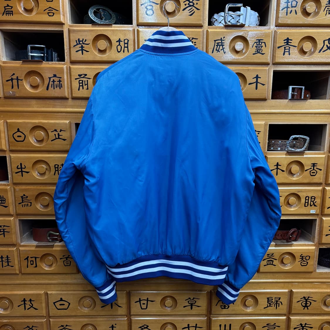 (L) 할로웨이 나일론 바시티 누빔 자켓 상품이미지3