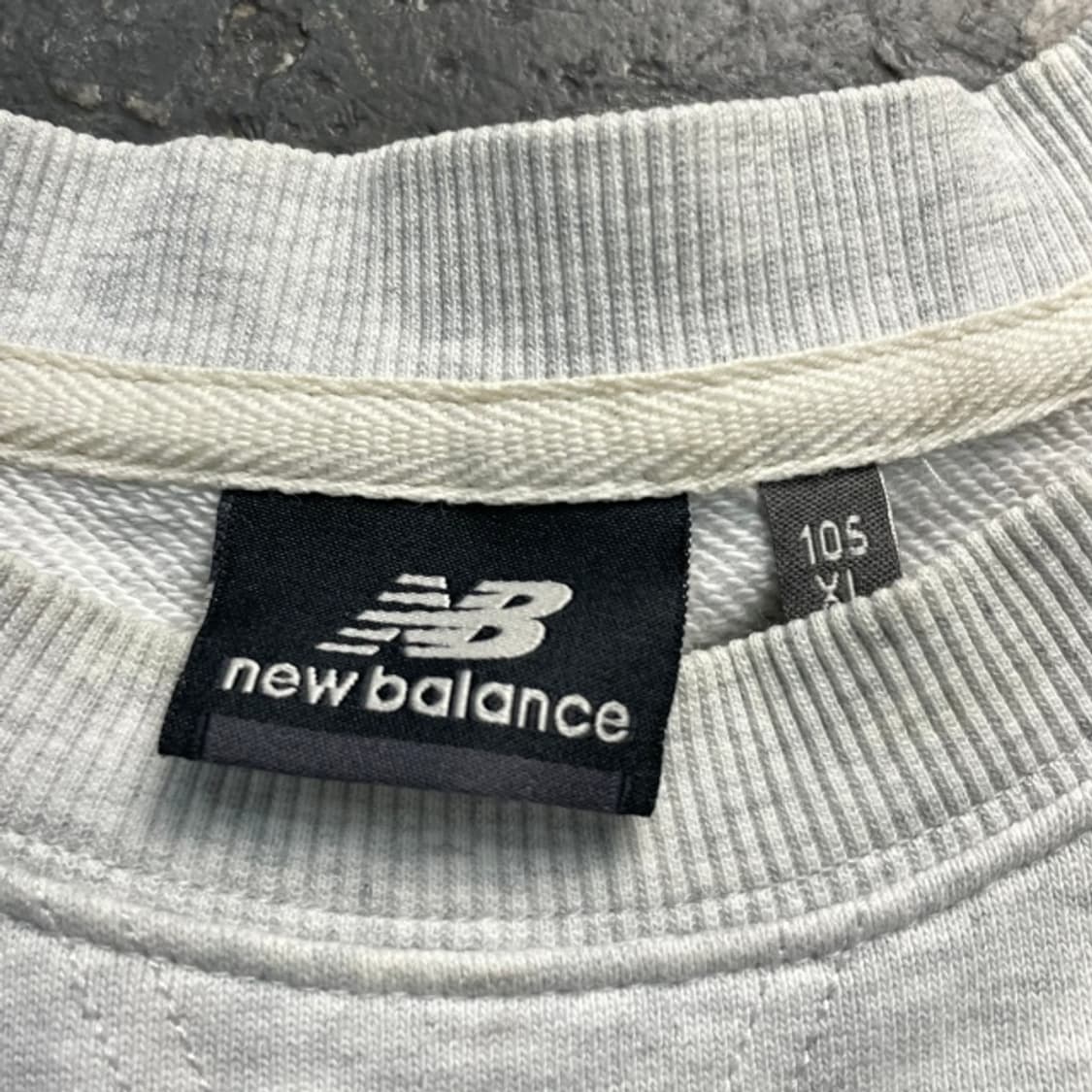 105 뉴발란스 스포츠클럽 맨투맨 상품이미지3