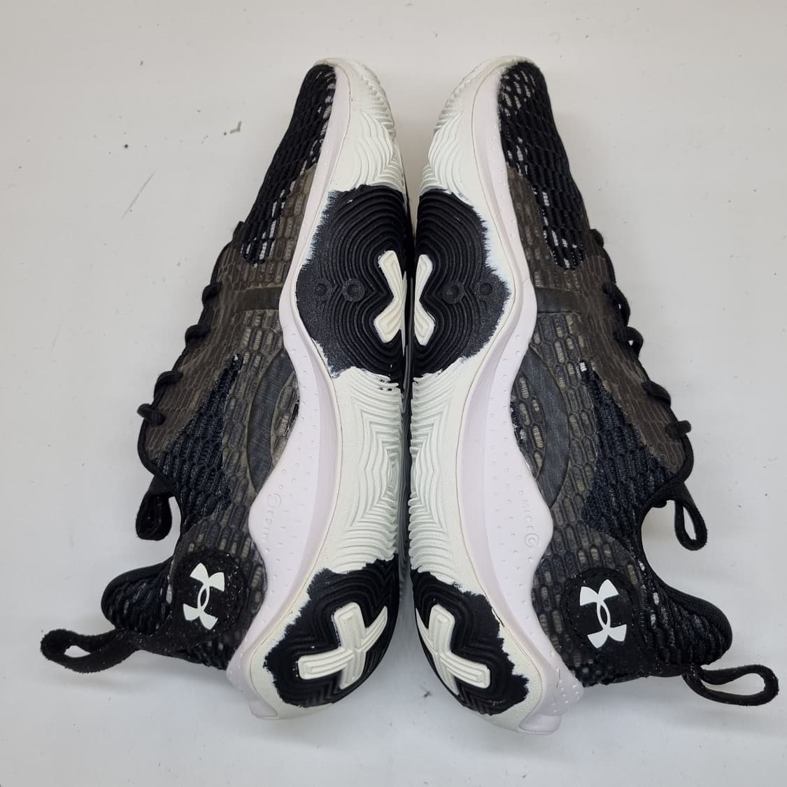 언더아머 스펀3 블랙 농구화 250. 상품이미지5