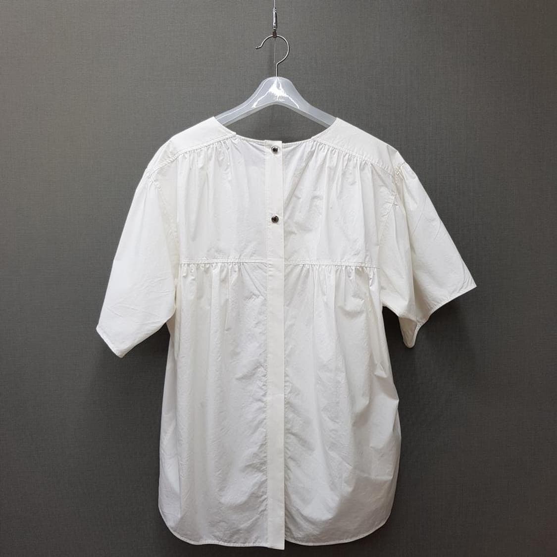 한섬 시스템 2025 백버튼 베이비돌 블라우스 82-94-160사이즈 상품이미지6