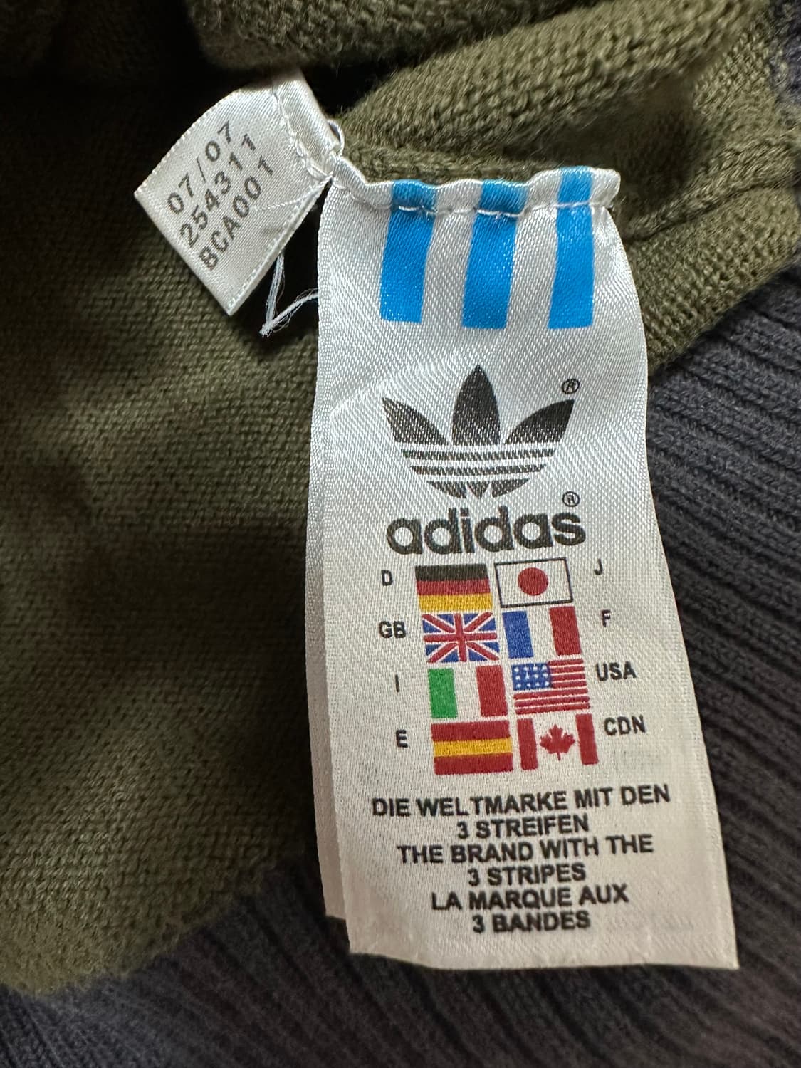 아디다스 트레포일 카키 니트집업 상품이미지5