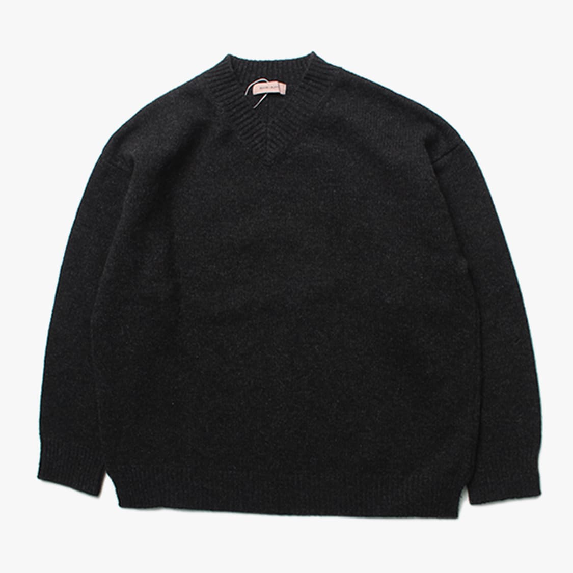  BEAMS "V-Neck Sweater" 상품이미지1