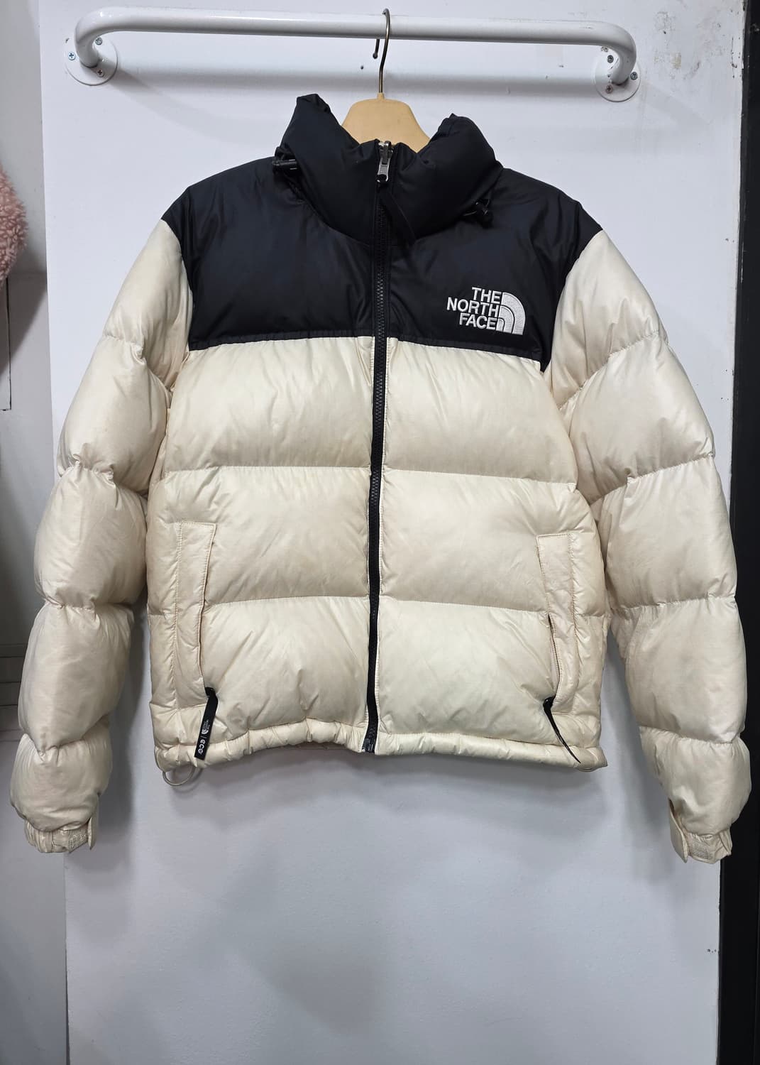 노스페이스 여성 구스 1996 에코 눕시 패딩 상품이미지1