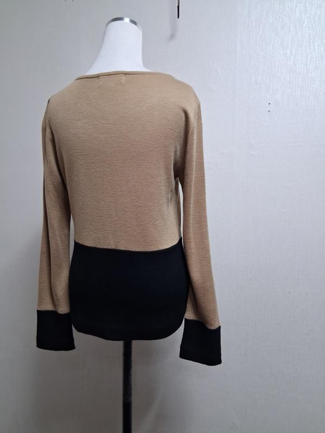 꾸레쥬 순모긴팔티 66
원산지 중국제조 꾸레쥬 정품
소재 순모100%면티 상품이미지2