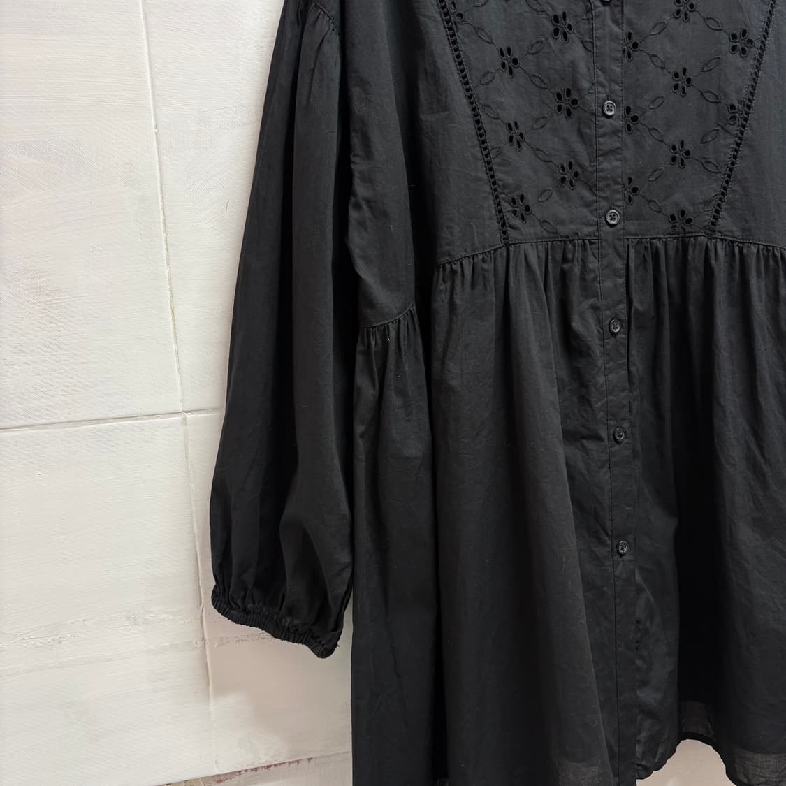 SEASON REASON 블랙 펀칭 자수 모리걸 블라우스 JPN 상품이미지3