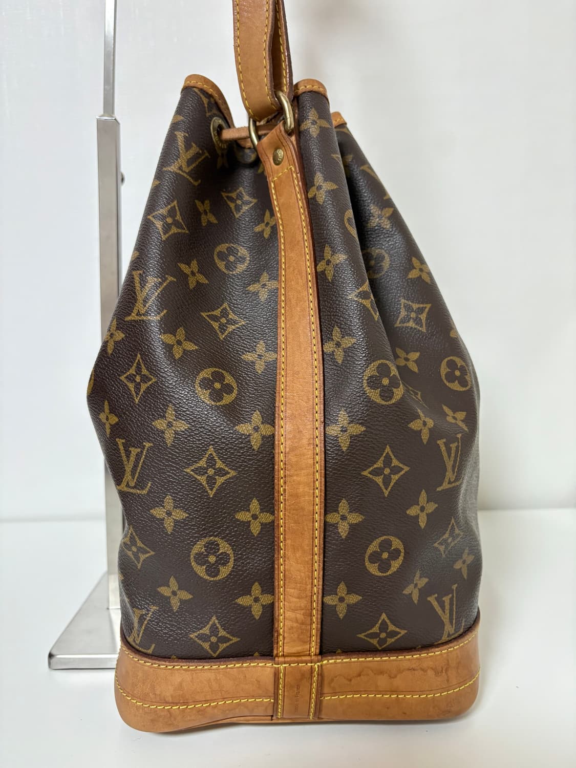 루이비통 노에 숄더백 상품이미지3