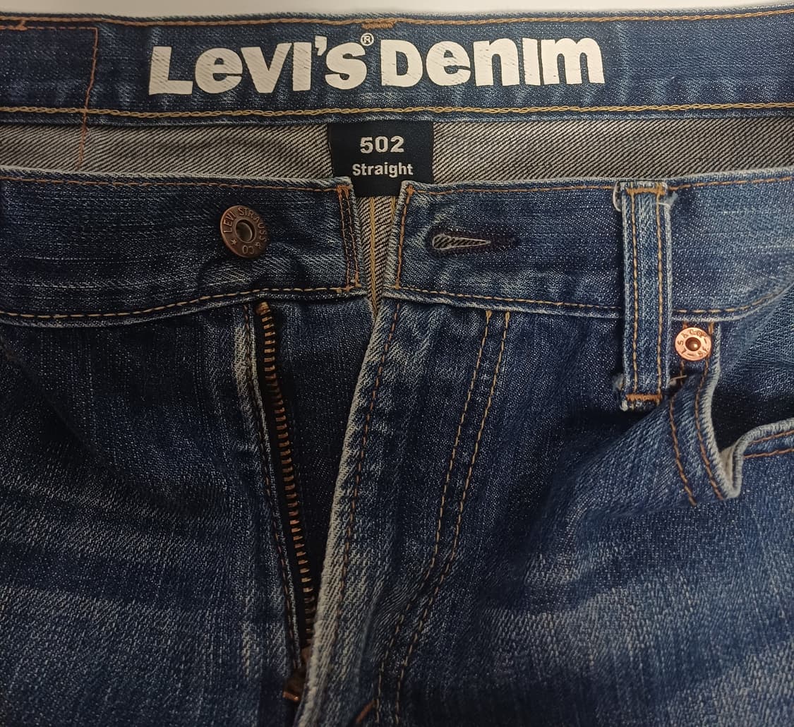 [Levi's] 리바이스 502 스트레이트- 레어 지퍼 포켓 디테일 데님 상품이미지3