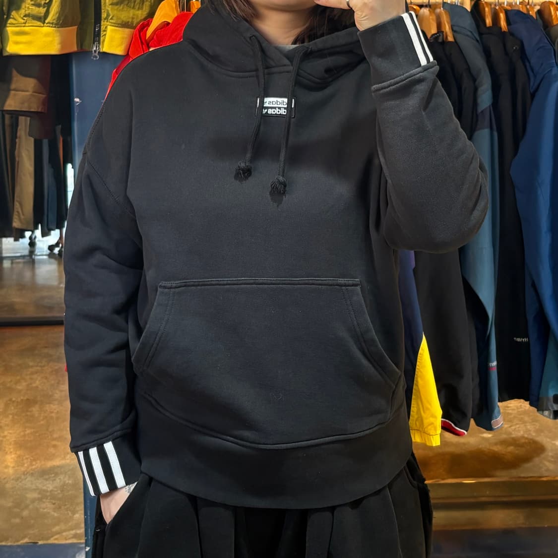 아디다스 블랙 후드 상품이미지1