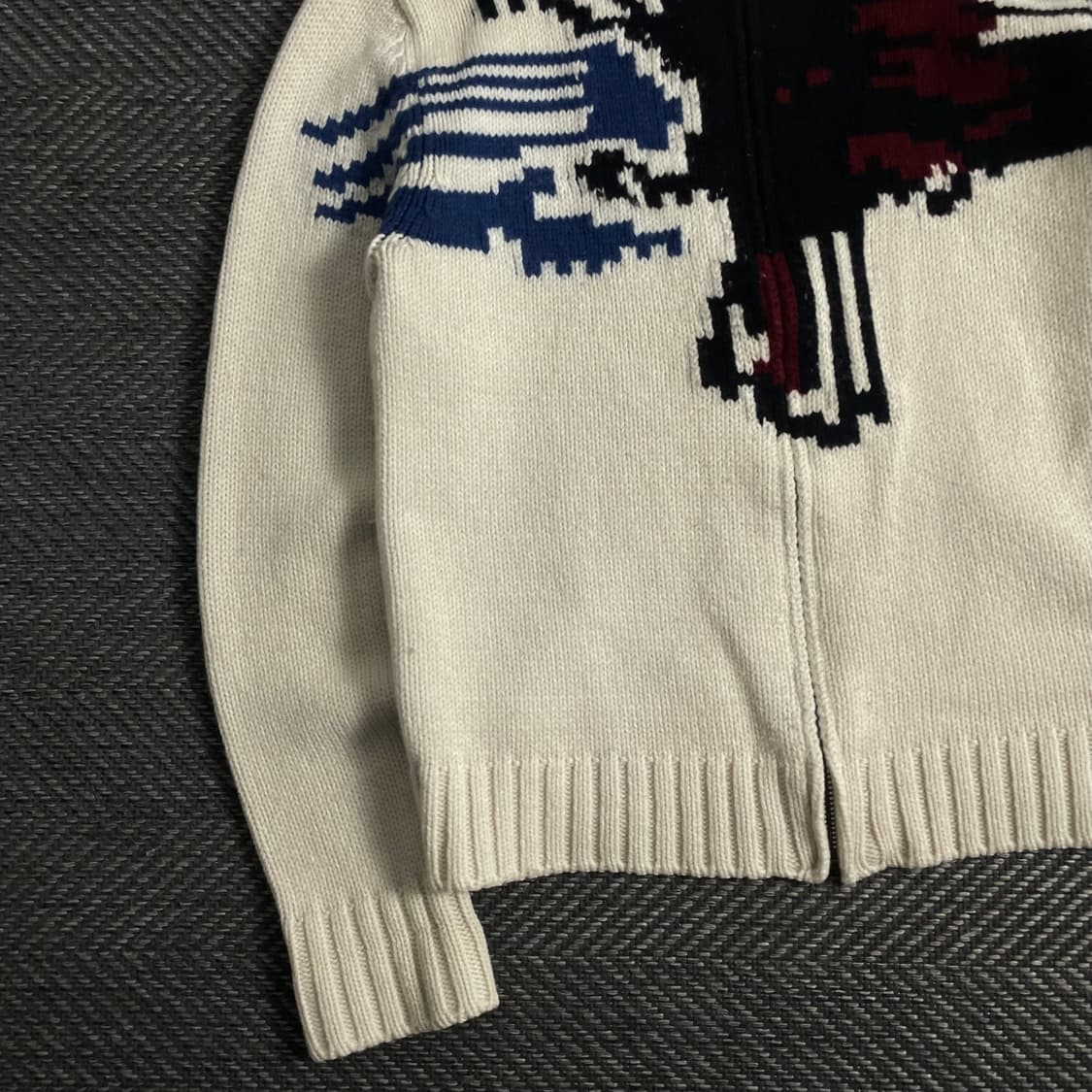 게스 빅로고 아이보리 니트 집업y 3920 상품이미지4