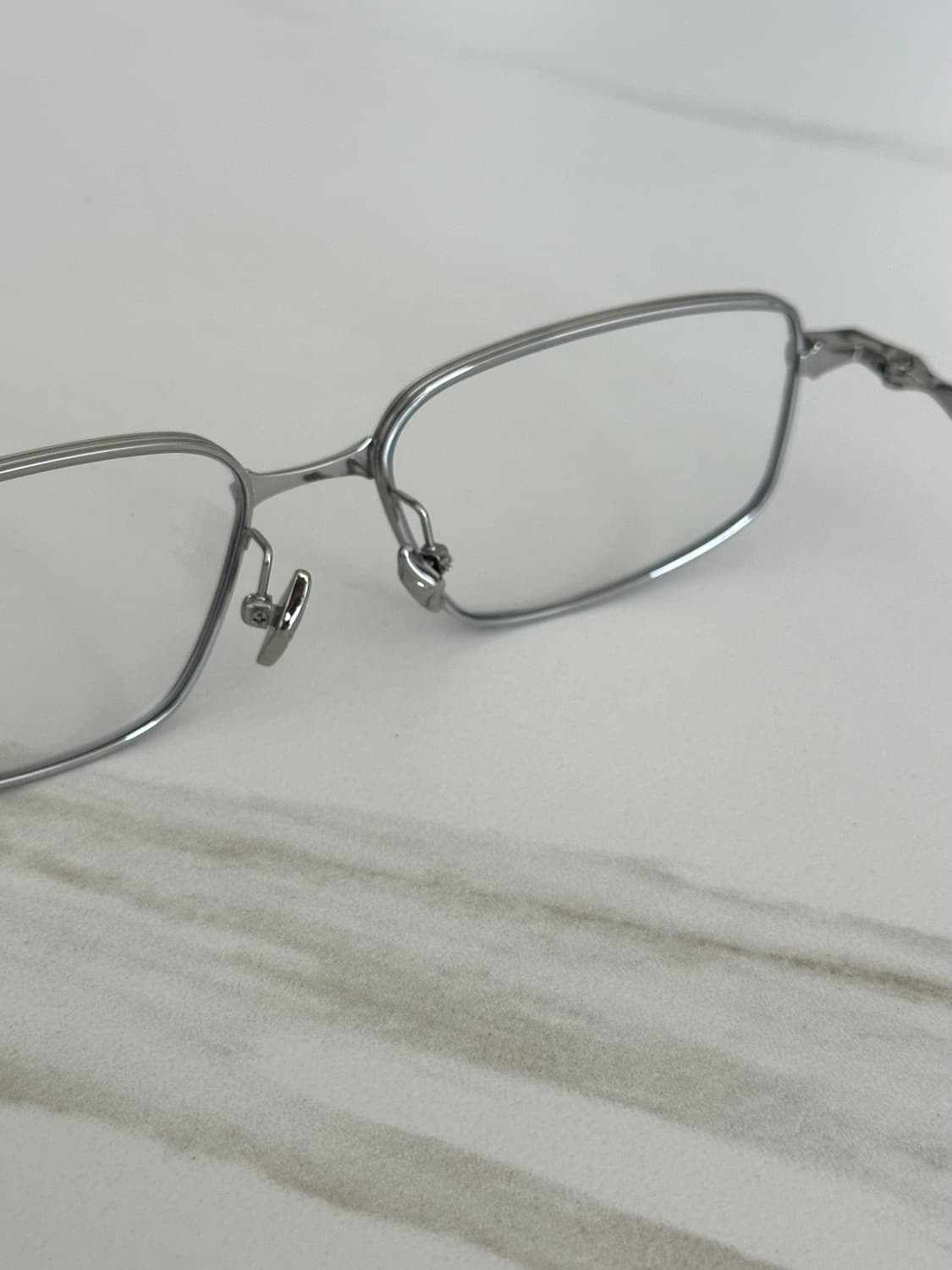 젠틀몬스터 atomic-02 상품이미지4