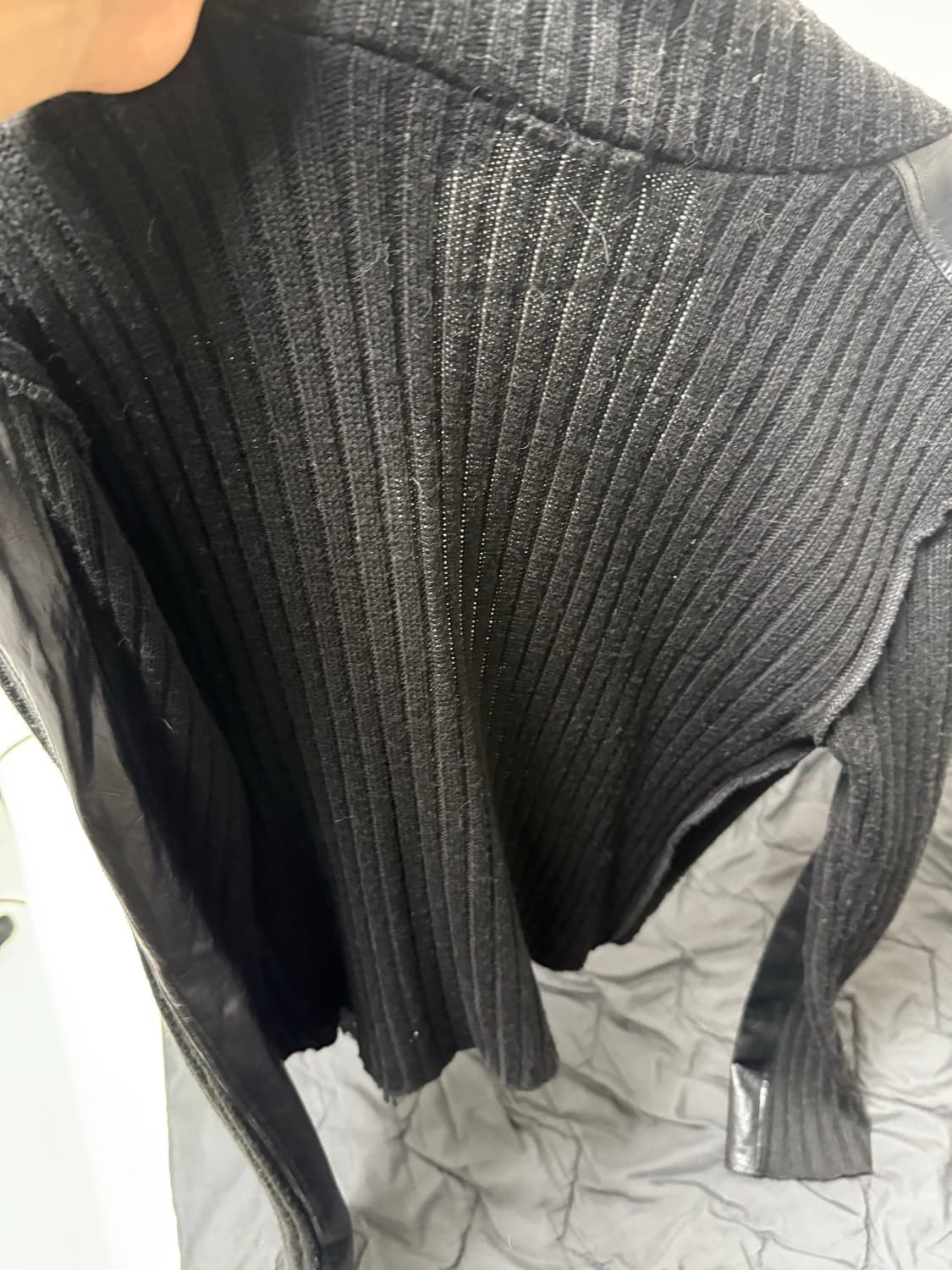 레시토 레더 집업 니트 상품이미지3