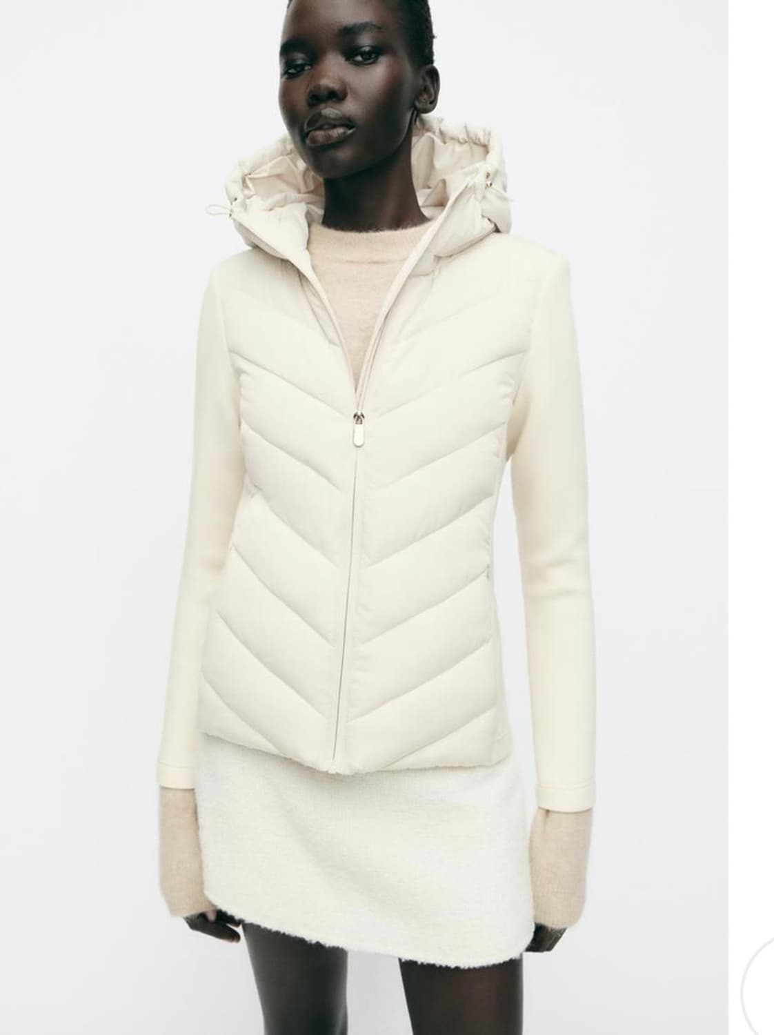 택있음) 자라 화이트 후드 경량패딩 상품이미지2