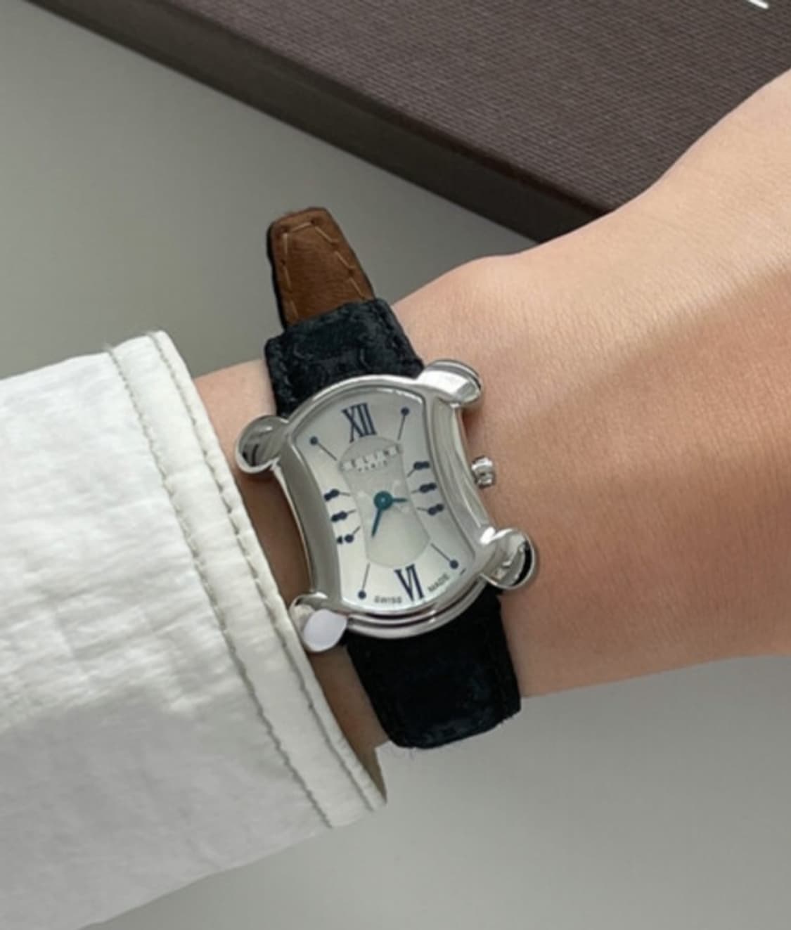 (겨울시즌할인) CELINE 셀린 마카담쉘 macadam shell 워치 상품이미지8