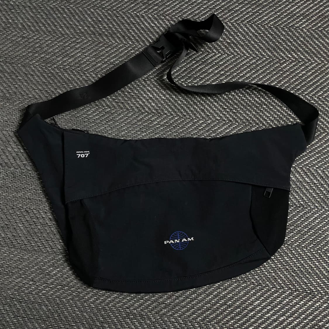 팬암 자수 미니멀 숄더 슬링 메신저백 블랙y 4893 상품이미지2