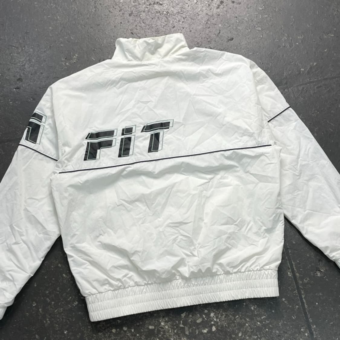 100 다이나핏 바람막이 상품이미지5