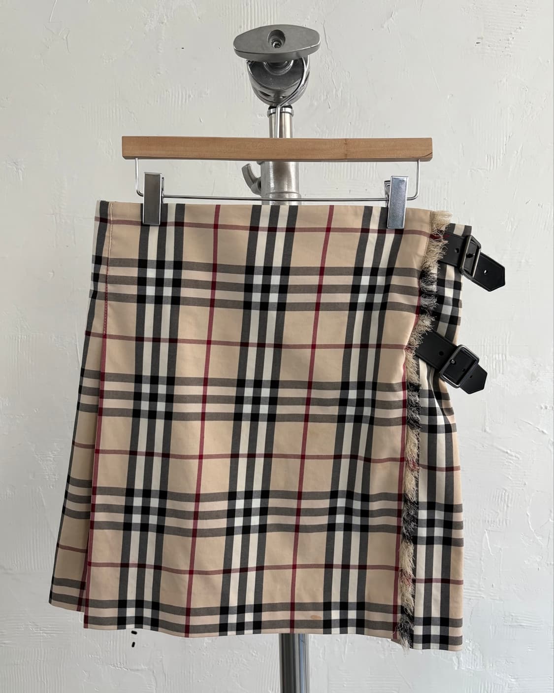 Burberry 버버리 런던 노바체크 버클 미니 스커트 상품이미지4