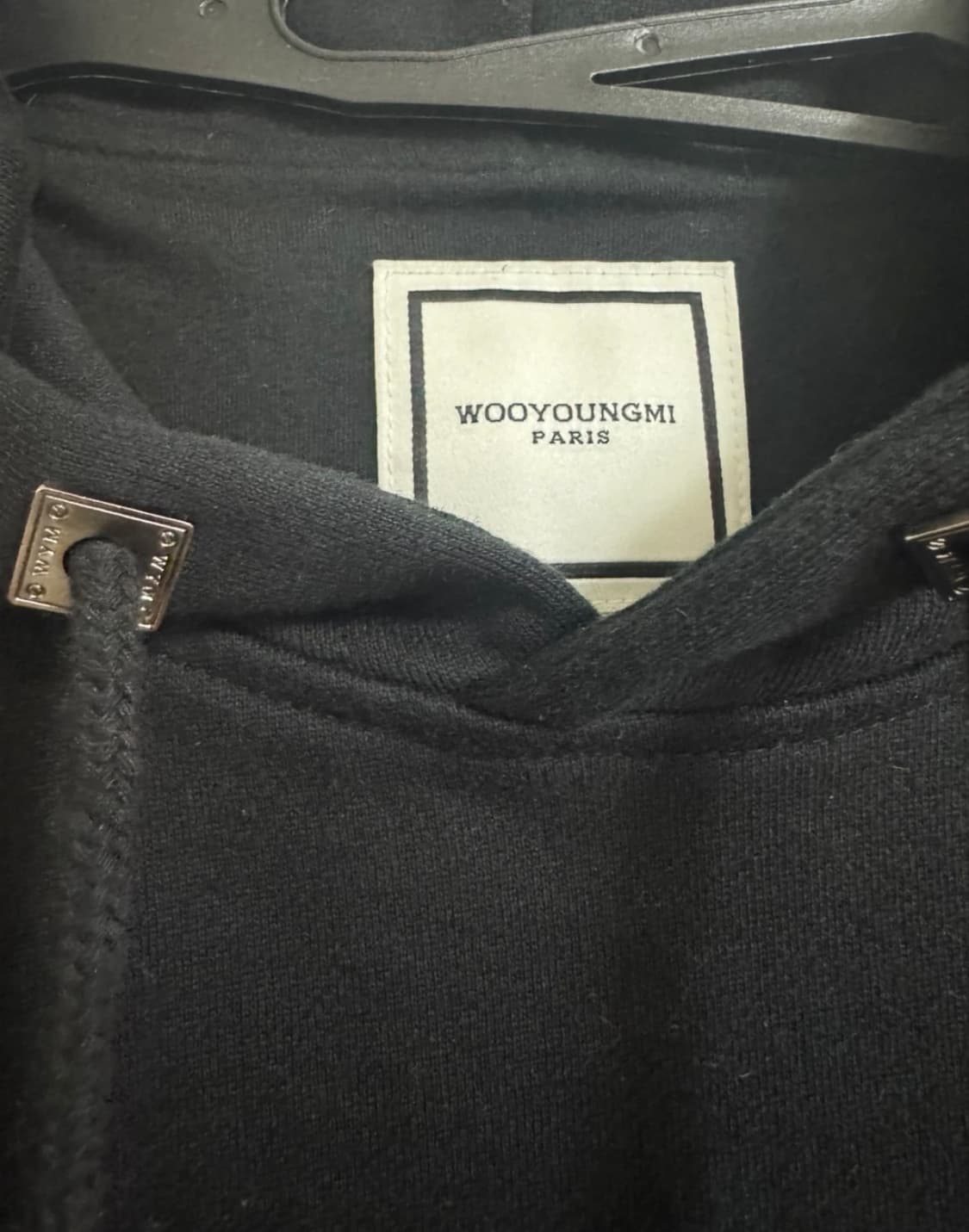 (44)우영미 15fw 플라워 백프린팅 후드티 검정(백화점판) 상품이미지5